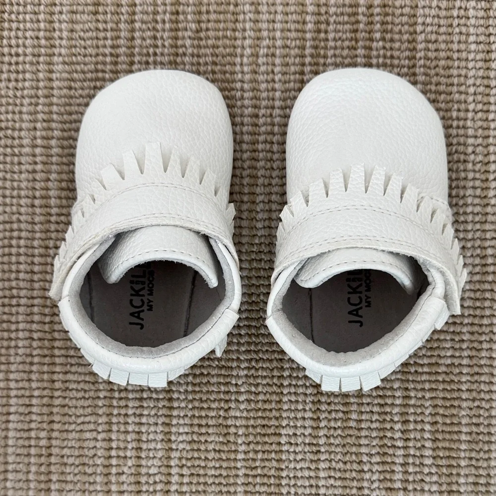 Jack and Lily by Mocs White Baby Leather Moccasin Shoes with Fringe